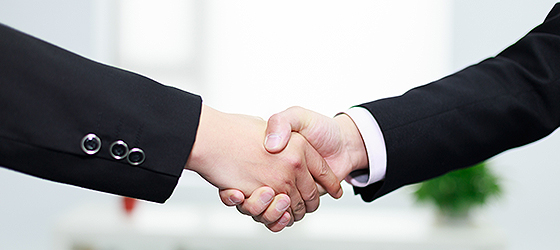 我們擁有器件代理和技術(shù)開(kāi)發(fā)的雙重優(yōu)勢(shì)，既可以為客戶(hù)解決器件的成本問(wèn)題，又能為客戶(hù)提供成熟的BMS技術(shù)方案。為客戶(hù)提供更加全面，高效的服務(wù)體驗(yàn)。